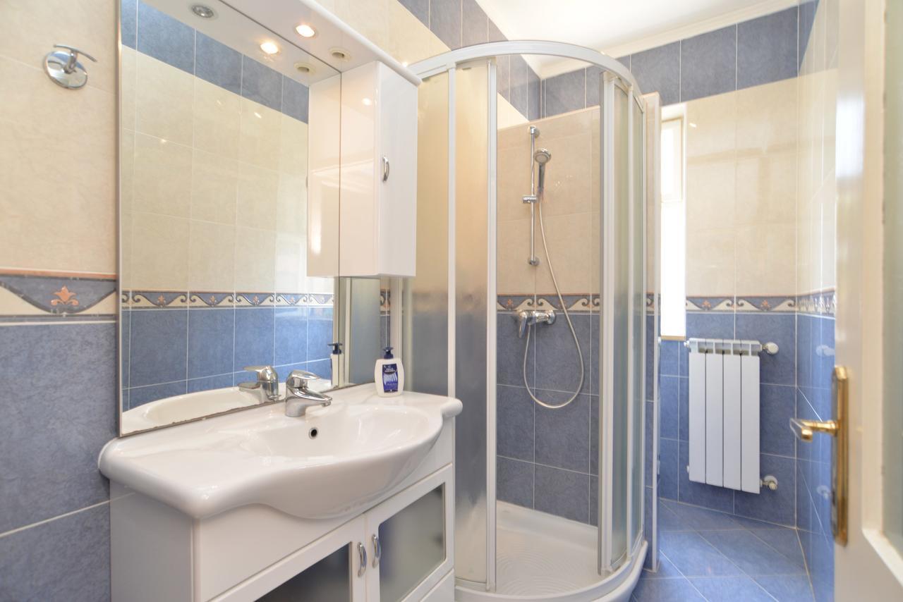 Apartment Ljiljana 1553 Новиград Экстерьер фото